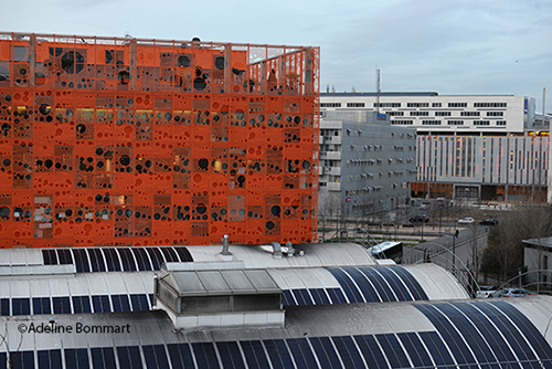 ,Lyon Confluence,Architectes Jacob+MacFarlane, cube orange 
